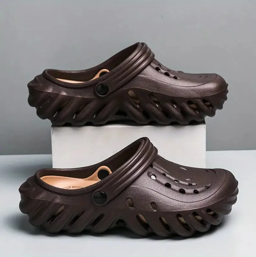 Chunky Breathable Echo Clogs