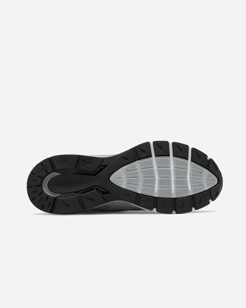 M990v5 - Grey