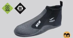 MEW BOOTS PLUS [฿2,390] [MYR306] [SGD98]