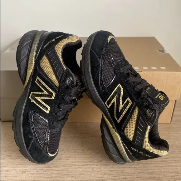 🔥New Balance 990 Suede Black/Gold Kids Sneakers - SZ 11 C