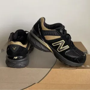 🔥New Balance 990 Suede Black/Gold Kids Sneakers - SZ 11 C