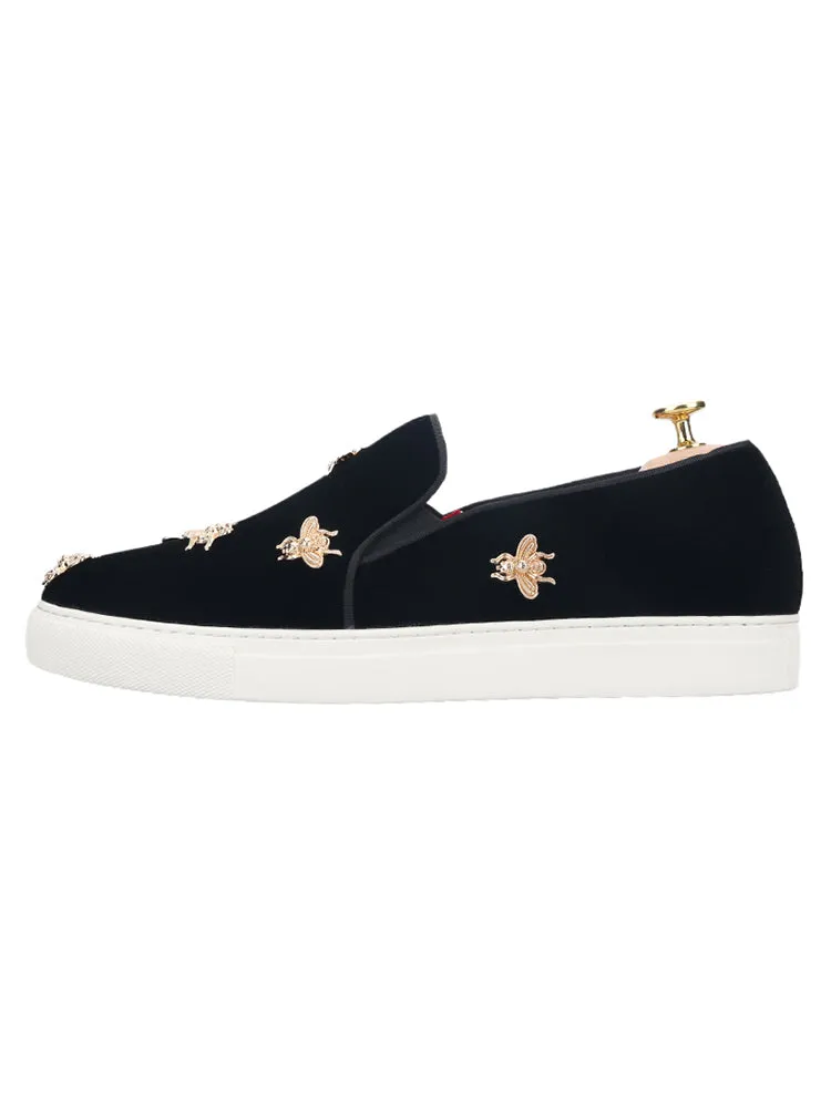 Newly imported velvet with little bee buckle men's skateboard shoes trendy low-top board shoes casual foot loafers men's