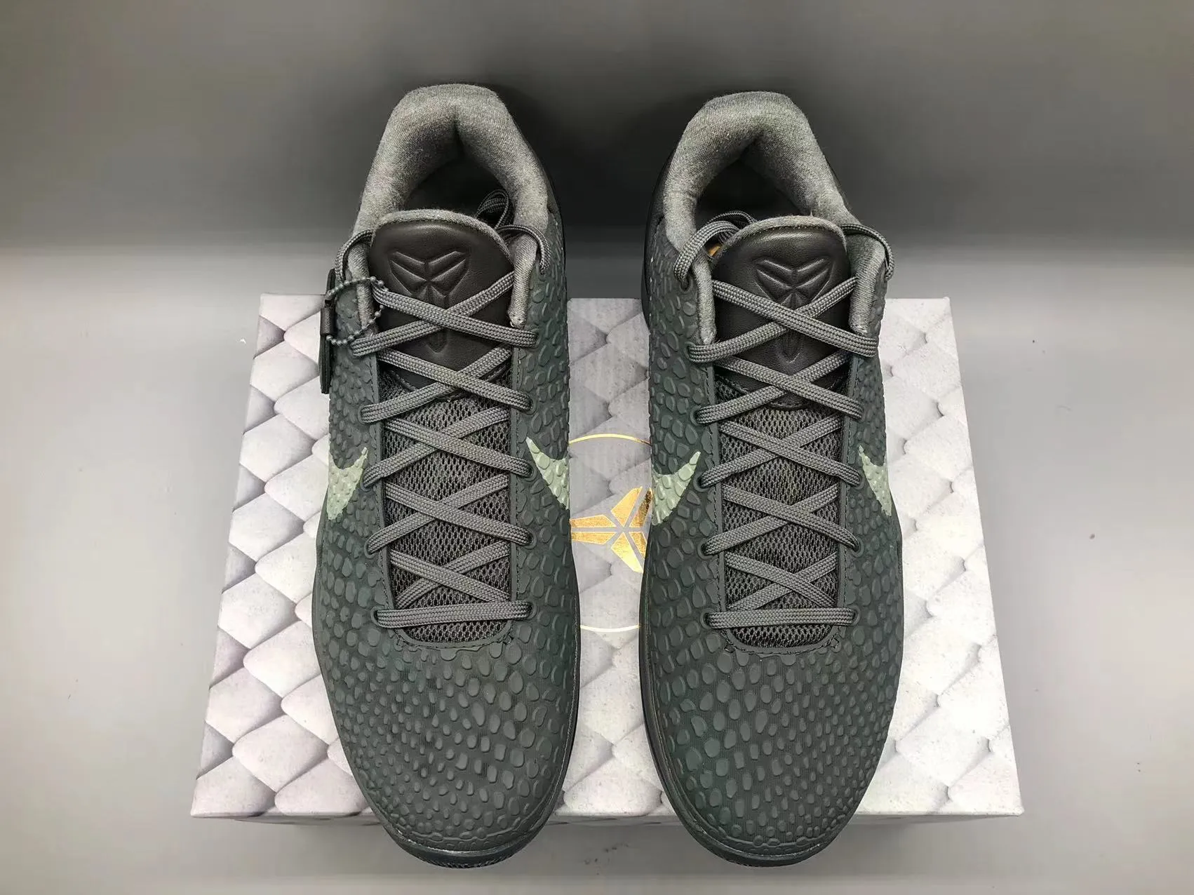 NIKE KOBE 6 PROTRO x FADE TO BLACK
