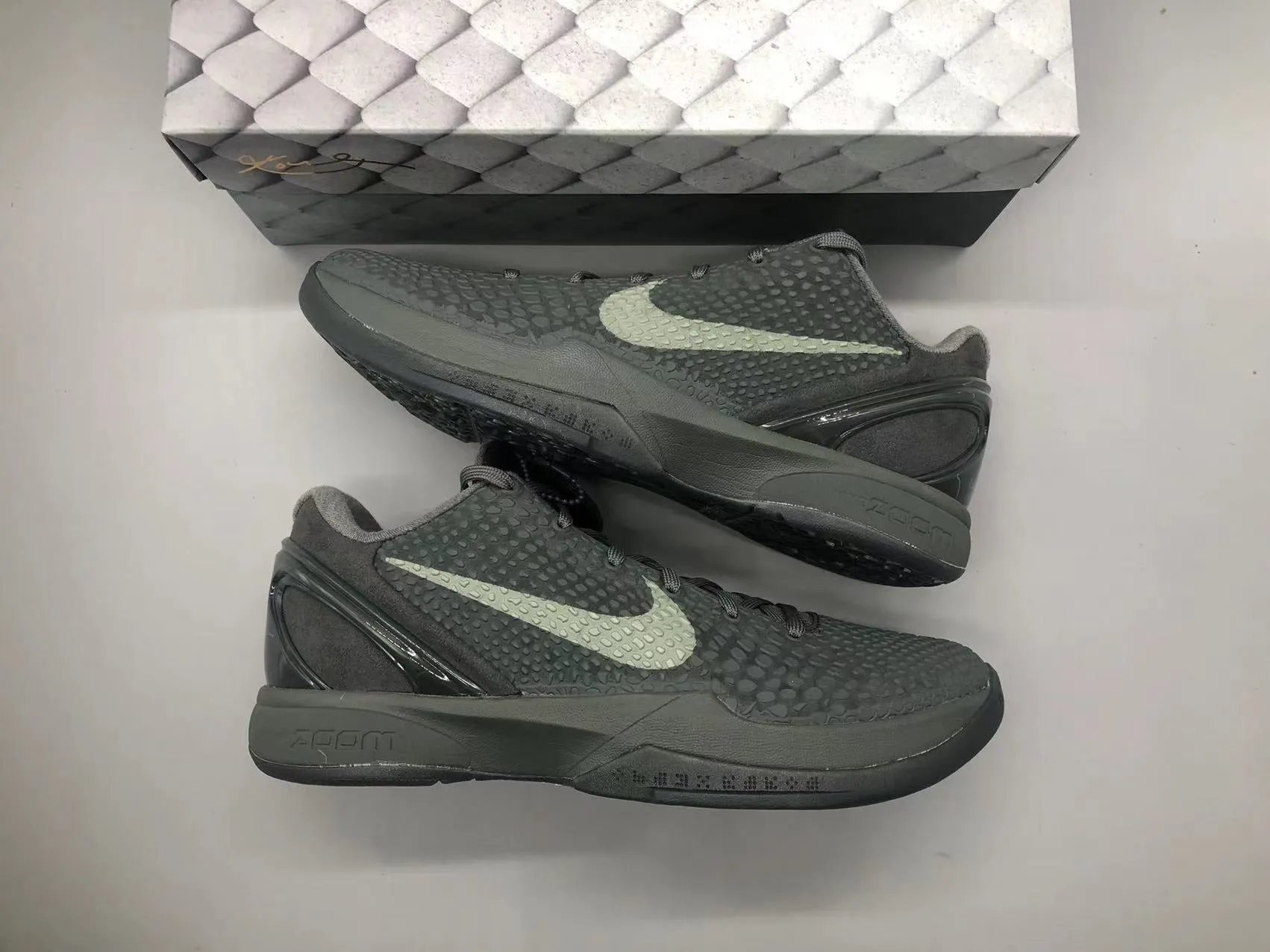 NIKE KOBE 6 PROTRO x FADE TO BLACK