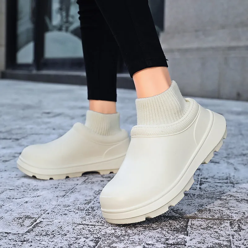ThermaSole Soft Clogs – Comfortable and Cozy Footwear for Every Day